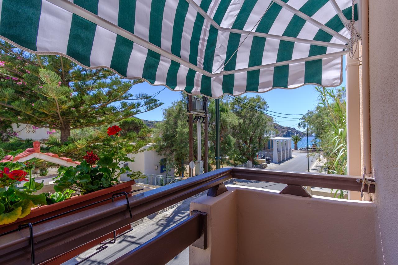 Aphrodite Hotel Syros Kini Exteriör bild